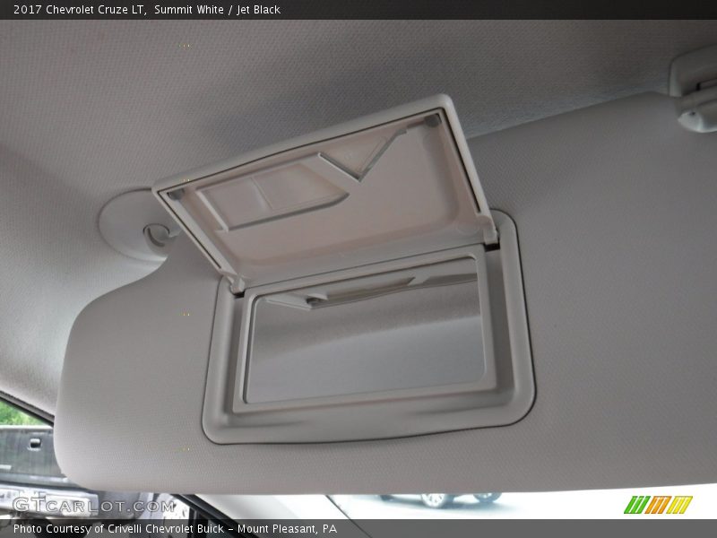 Summit White / Jet Black 2017 Chevrolet Cruze LT
