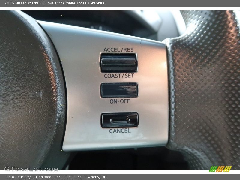 Avalanche White / Steel/Graphite 2006 Nissan Xterra SE