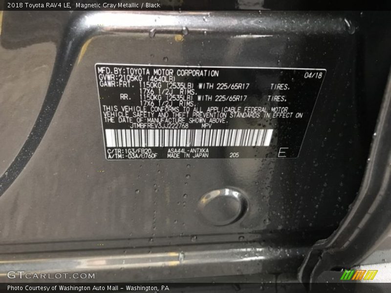 Magnetic Gray Metallic / Black 2018 Toyota RAV4 LE