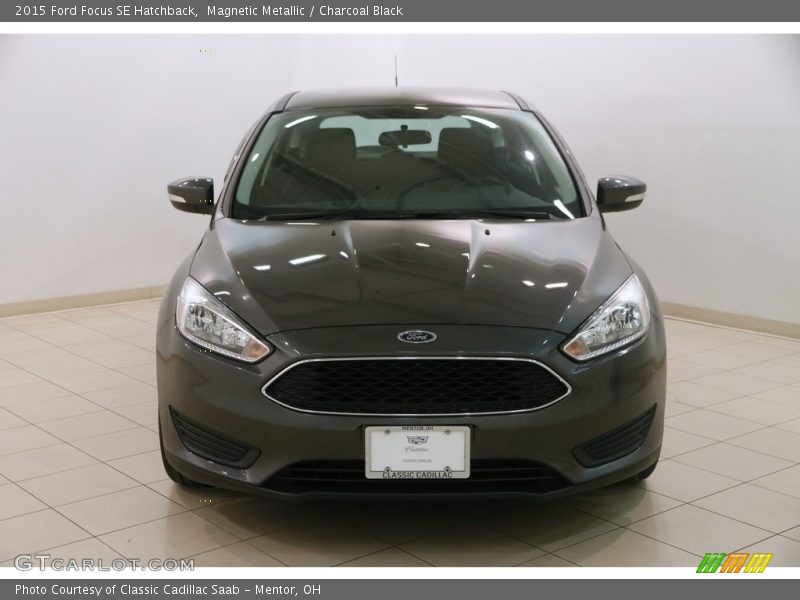 Magnetic Metallic / Charcoal Black 2015 Ford Focus SE Hatchback