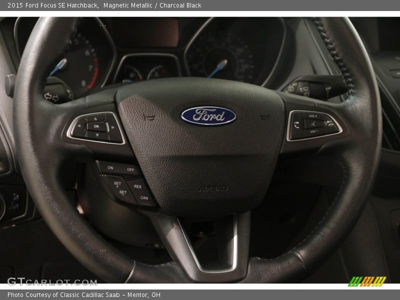 Magnetic Metallic / Charcoal Black 2015 Ford Focus SE Hatchback