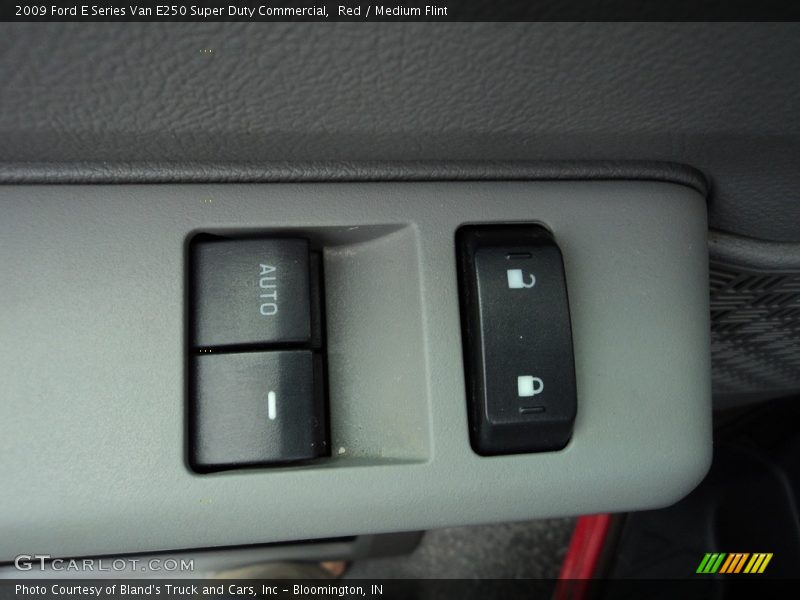Red / Medium Flint 2009 Ford E Series Van E250 Super Duty Commercial