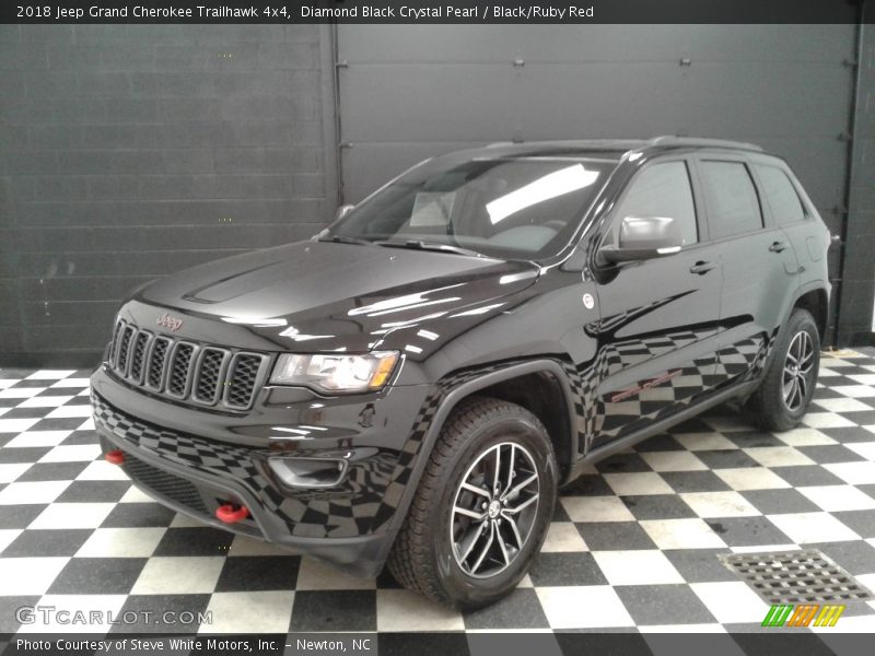 Diamond Black Crystal Pearl / Black/Ruby Red 2018 Jeep Grand Cherokee Trailhawk 4x4