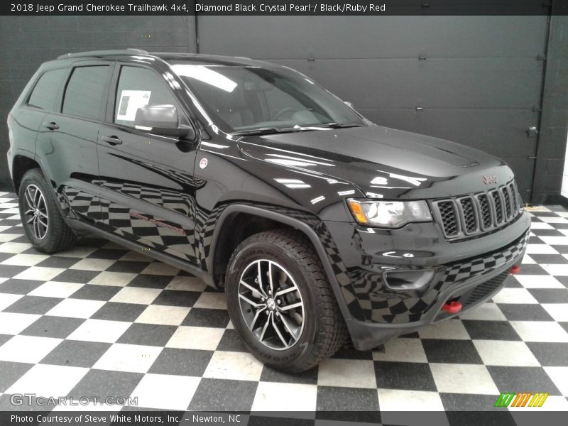 Diamond Black Crystal Pearl / Black/Ruby Red 2018 Jeep Grand Cherokee Trailhawk 4x4