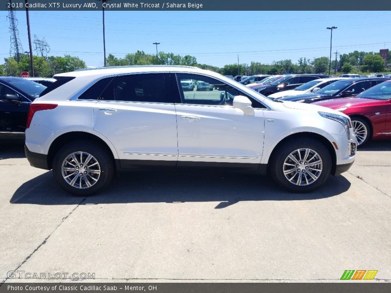 Crystal White Tricoat / Sahara Beige 2018 Cadillac XT5 Luxury AWD