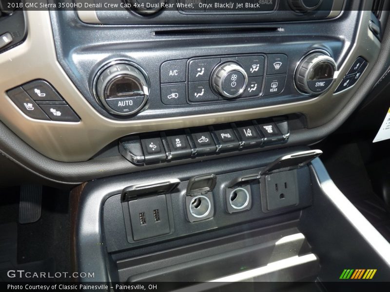 Onyx Black / Jet Black 2018 GMC Sierra 3500HD Denali Crew Cab 4x4 Dual Rear Wheel