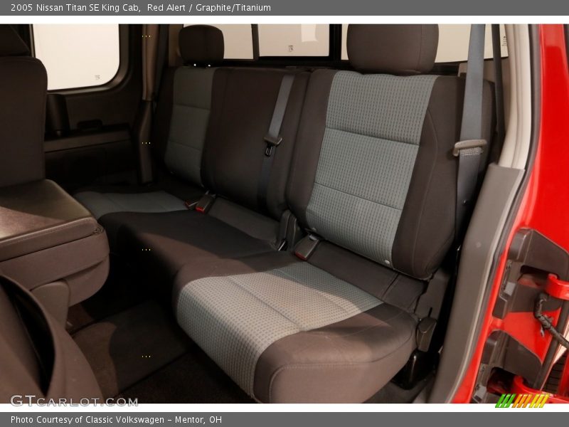 Red Alert / Graphite/Titanium 2005 Nissan Titan SE King Cab