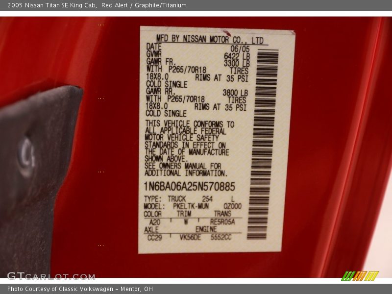 Red Alert / Graphite/Titanium 2005 Nissan Titan SE King Cab