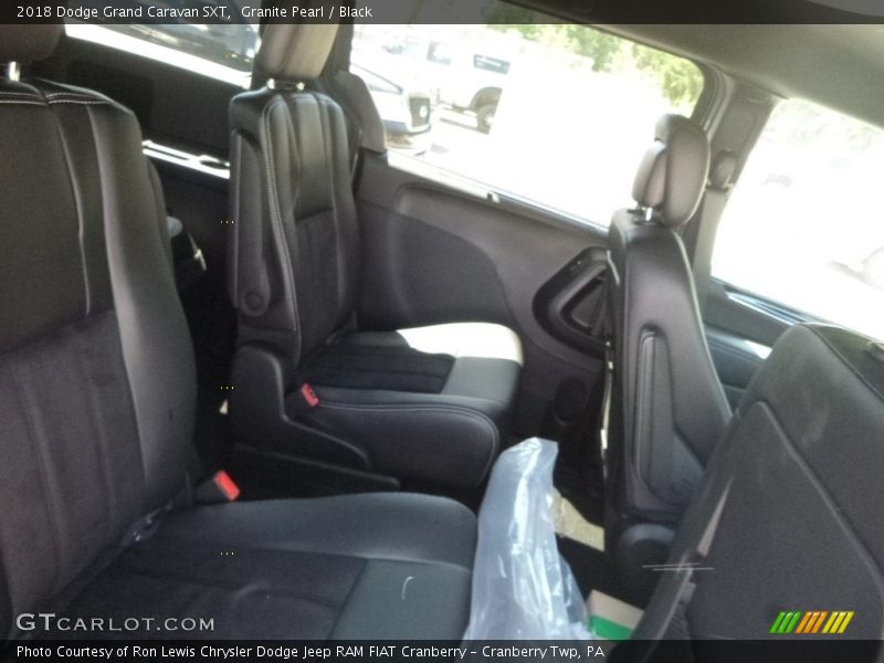 Granite Pearl / Black 2018 Dodge Grand Caravan SXT