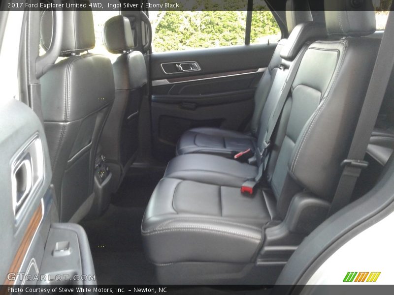 Ingot Silver / Ebony Black 2017 Ford Explorer Limited 4WD