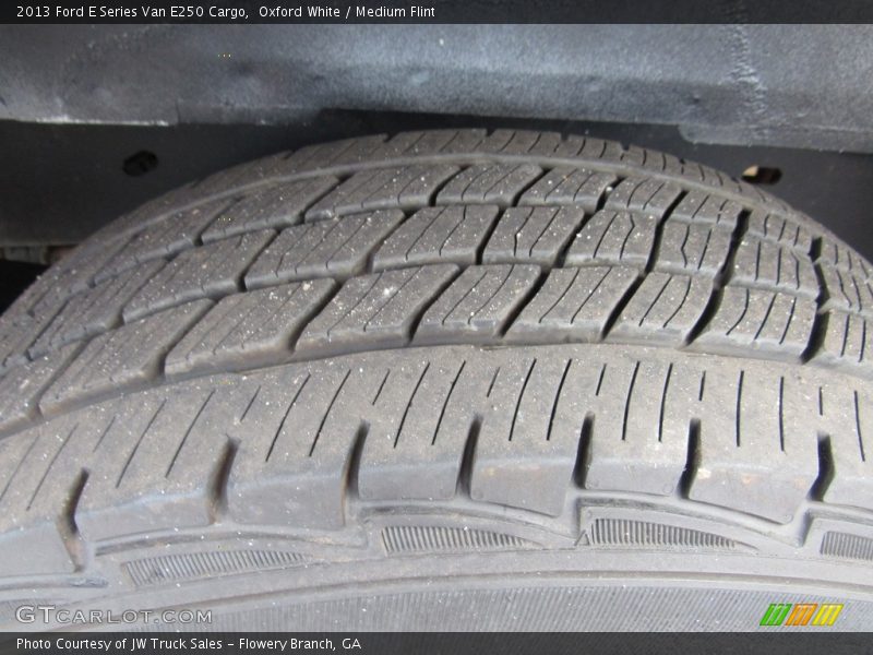 Oxford White / Medium Flint 2013 Ford E Series Van E250 Cargo