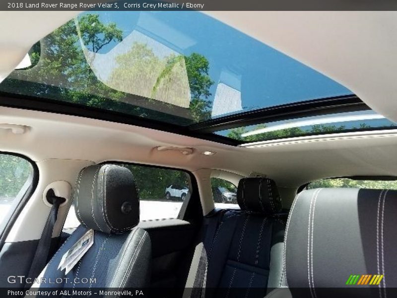 Corris Grey Metallic / Ebony 2018 Land Rover Range Rover Velar S
