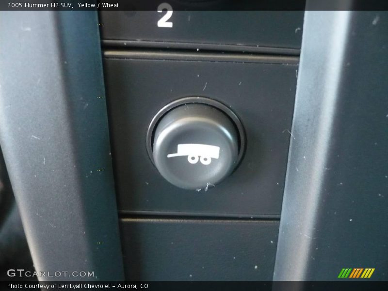 Yellow / Wheat 2005 Hummer H2 SUV
