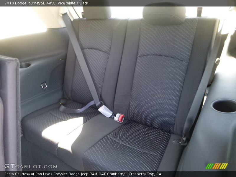 Vice White / Black 2018 Dodge Journey SE AWD