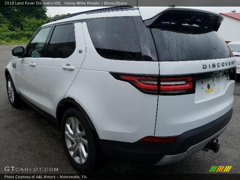 Yulong White Metallic / Ebony/Ebony 2018 Land Rover Discovery HSE