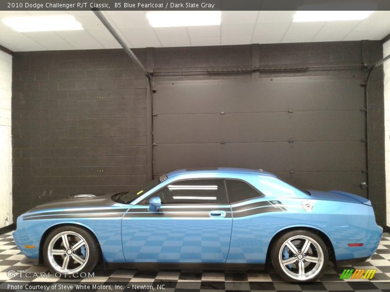 B5 Blue Pearlcoat / Dark Slate Gray 2010 Dodge Challenger R/T Classic