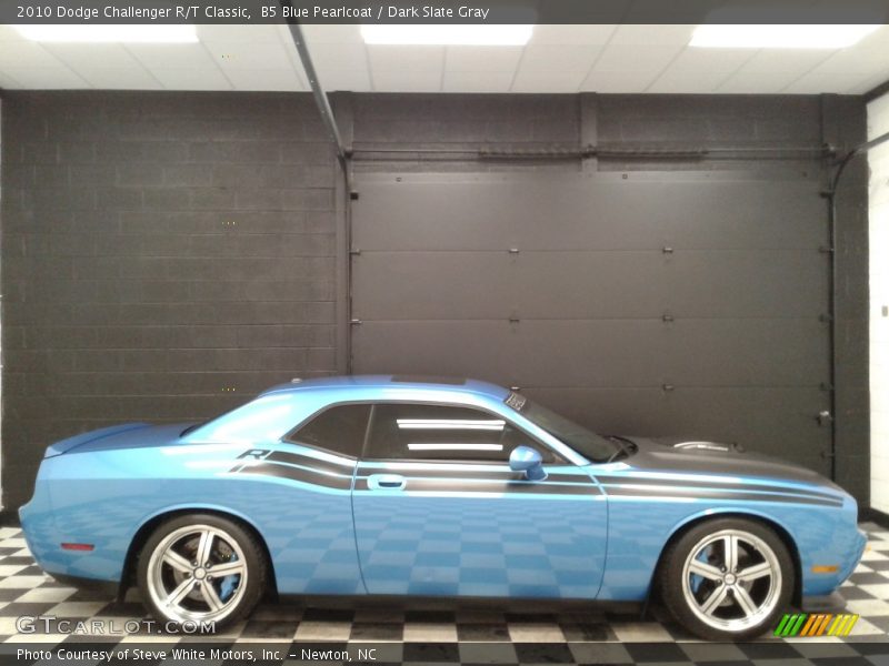 B5 Blue Pearlcoat / Dark Slate Gray 2010 Dodge Challenger R/T Classic