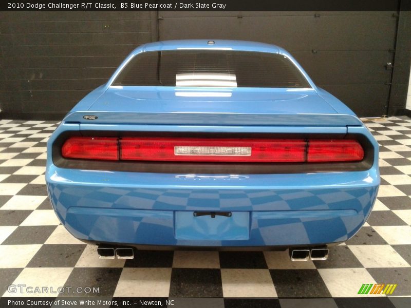 B5 Blue Pearlcoat / Dark Slate Gray 2010 Dodge Challenger R/T Classic