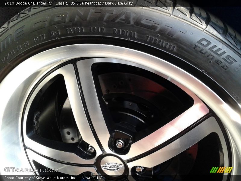 B5 Blue Pearlcoat / Dark Slate Gray 2010 Dodge Challenger R/T Classic