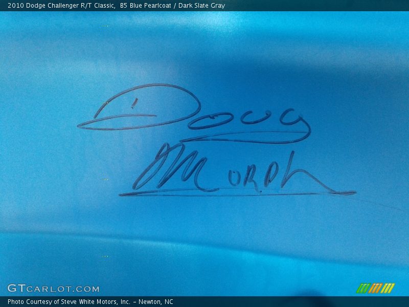 B5 Blue Pearlcoat / Dark Slate Gray 2010 Dodge Challenger R/T Classic