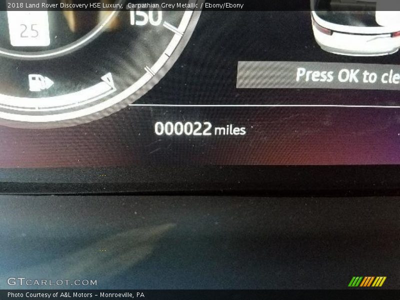 Carpathian Grey Metallic / Ebony/Ebony 2018 Land Rover Discovery HSE Luxury