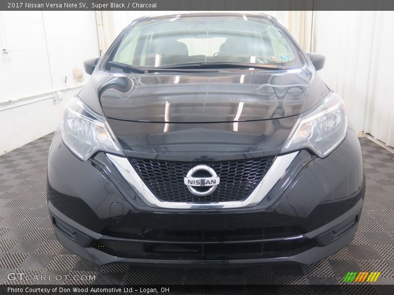 Super Black / Charcoal 2017 Nissan Versa Note SV
