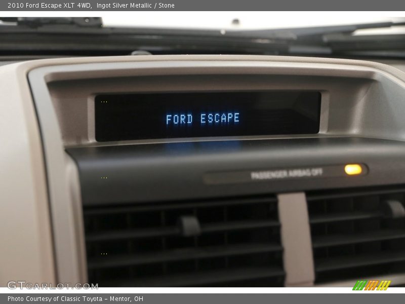 Ingot Silver Metallic / Stone 2010 Ford Escape XLT 4WD