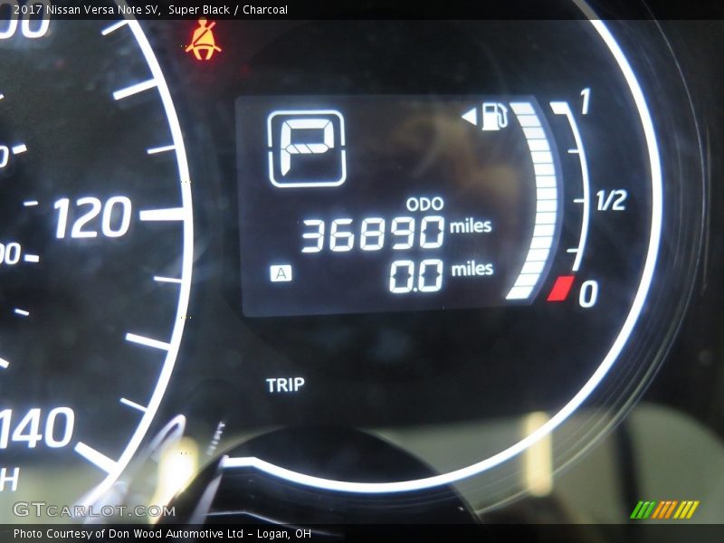 Super Black / Charcoal 2017 Nissan Versa Note SV