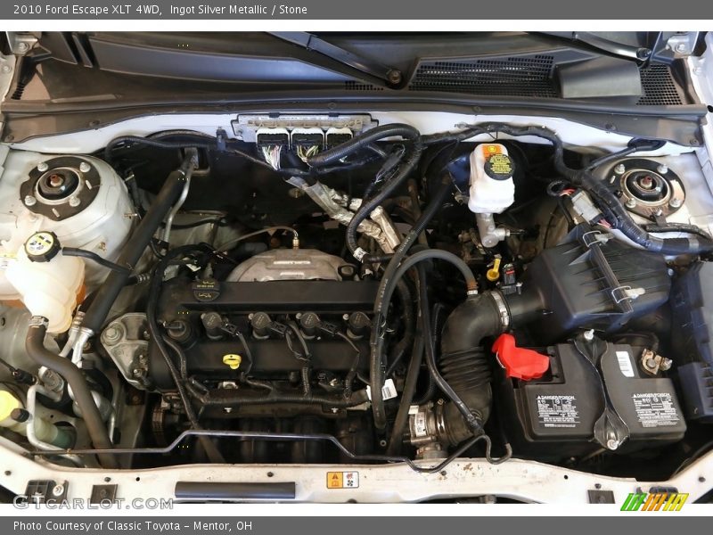 Ingot Silver Metallic / Stone 2010 Ford Escape XLT 4WD
