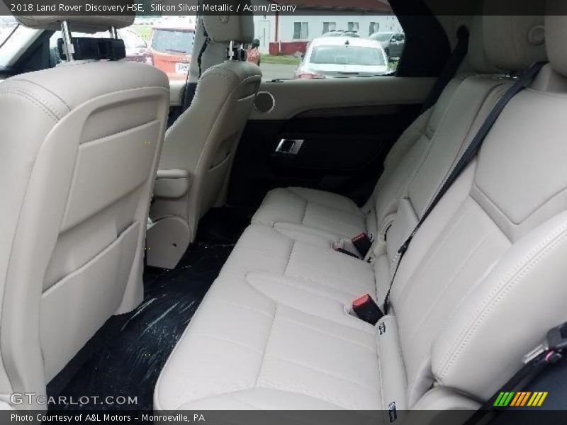 Silicon Silver Metallic / Acorn/Ebony 2018 Land Rover Discovery HSE