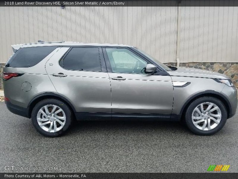 Silicon Silver Metallic / Acorn/Ebony 2018 Land Rover Discovery HSE