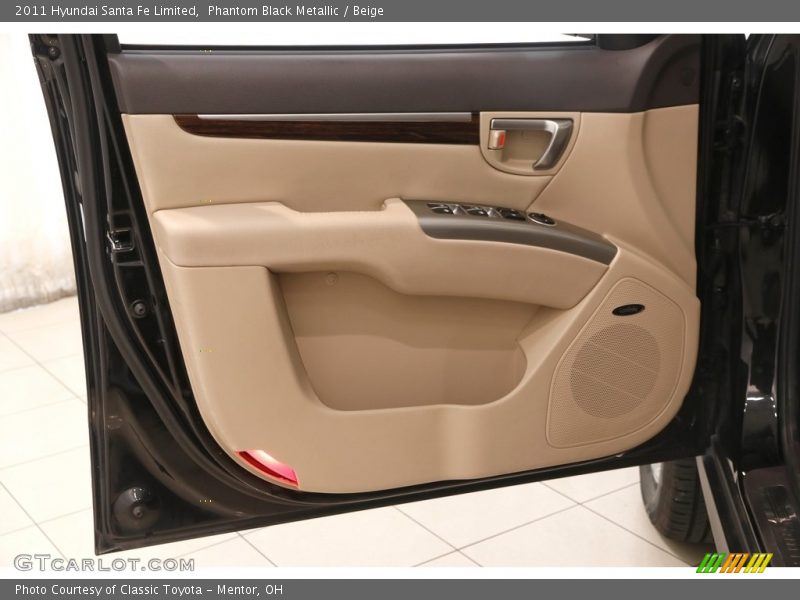 Phantom Black Metallic / Beige 2011 Hyundai Santa Fe Limited