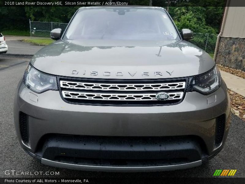 Silicon Silver Metallic / Acorn/Ebony 2018 Land Rover Discovery HSE