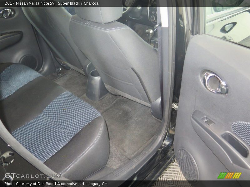 Super Black / Charcoal 2017 Nissan Versa Note SV