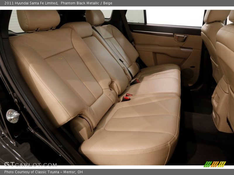 Phantom Black Metallic / Beige 2011 Hyundai Santa Fe Limited