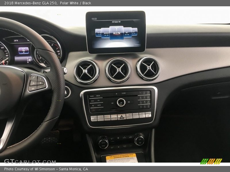 Polar White / Black 2018 Mercedes-Benz GLA 250