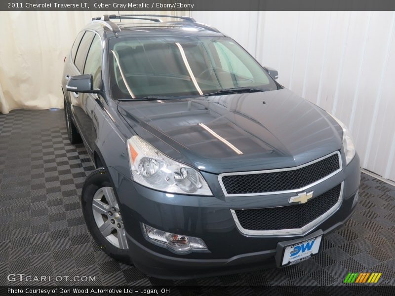 Cyber Gray Metallic / Ebony/Ebony 2011 Chevrolet Traverse LT