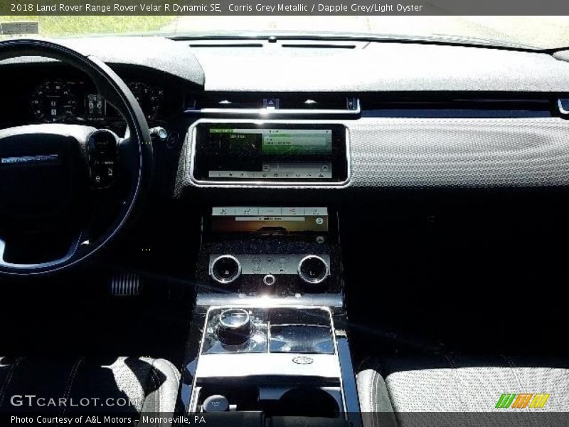 Corris Grey Metallic / Dapple Grey/Light Oyster 2018 Land Rover Range Rover Velar R Dynamic SE