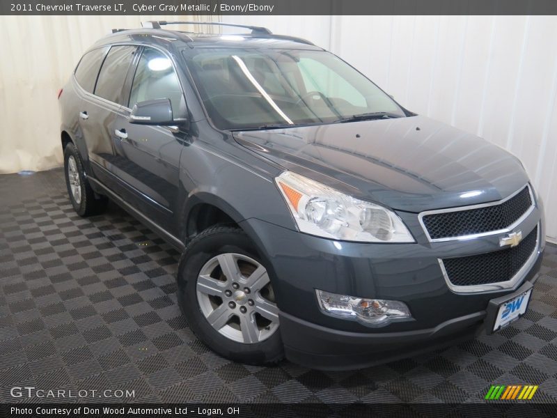 Cyber Gray Metallic / Ebony/Ebony 2011 Chevrolet Traverse LT