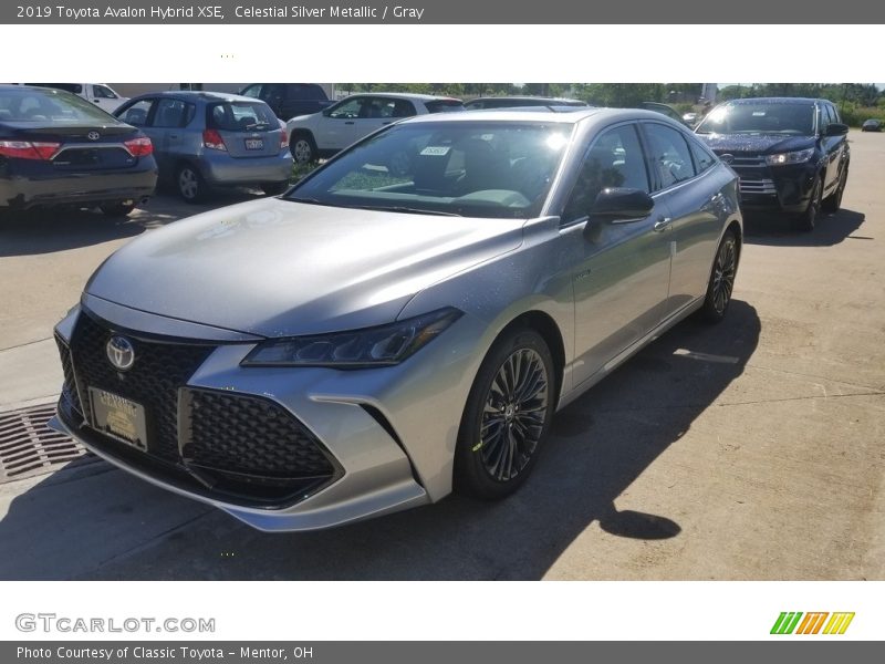 Celestial Silver Metallic / Gray 2019 Toyota Avalon Hybrid XSE