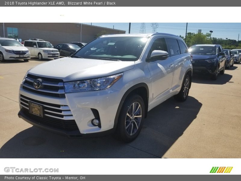 Blizzard White Pearl / Black 2018 Toyota Highlander XLE AWD