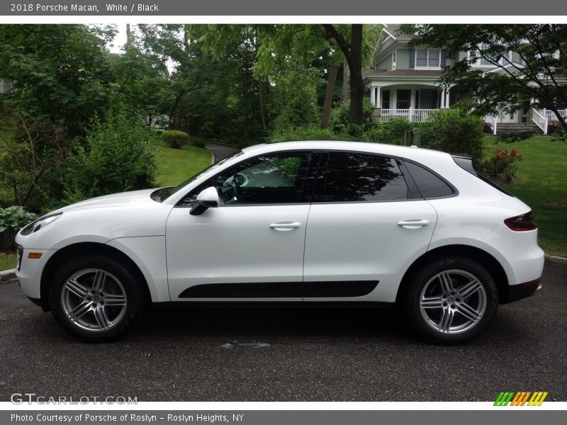  2018 Macan  White