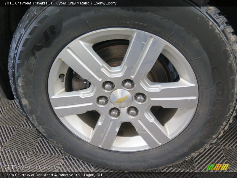 Cyber Gray Metallic / Ebony/Ebony 2011 Chevrolet Traverse LT