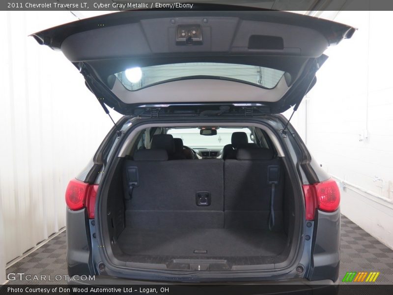 Cyber Gray Metallic / Ebony/Ebony 2011 Chevrolet Traverse LT