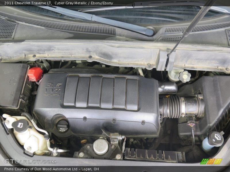 Cyber Gray Metallic / Ebony/Ebony 2011 Chevrolet Traverse LT