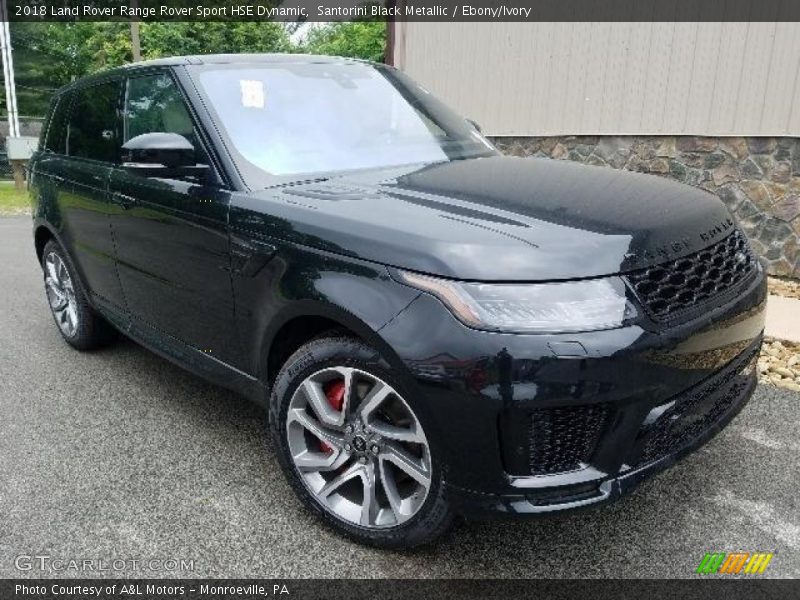 Front 3/4 View of 2018 Range Rover Sport HSE Dynamic