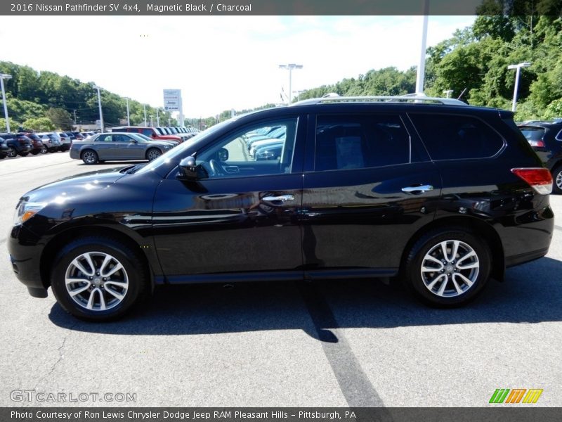 Magnetic Black / Charcoal 2016 Nissan Pathfinder SV 4x4
