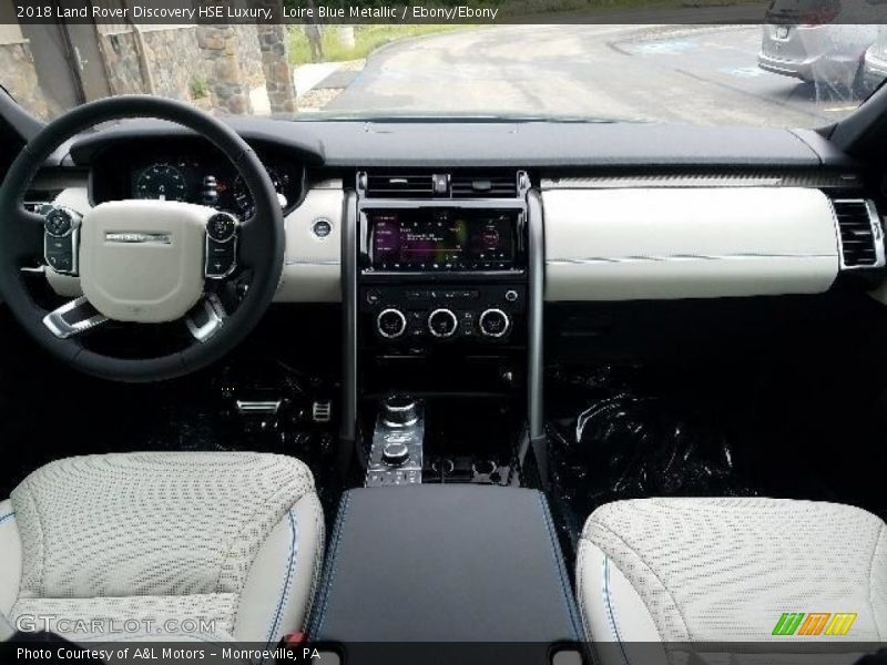 Loire Blue Metallic / Ebony/Ebony 2018 Land Rover Discovery HSE Luxury