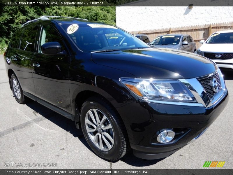 Magnetic Black / Charcoal 2016 Nissan Pathfinder SV 4x4