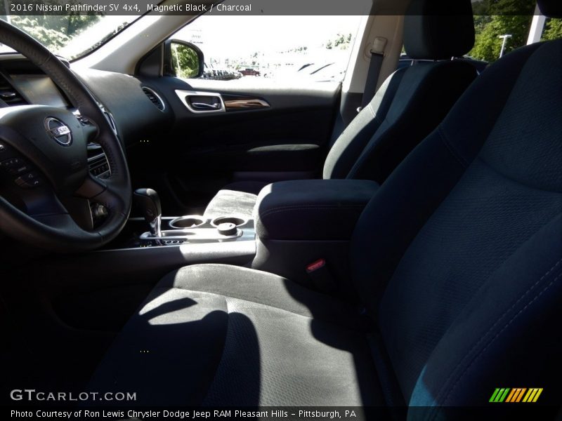 Magnetic Black / Charcoal 2016 Nissan Pathfinder SV 4x4